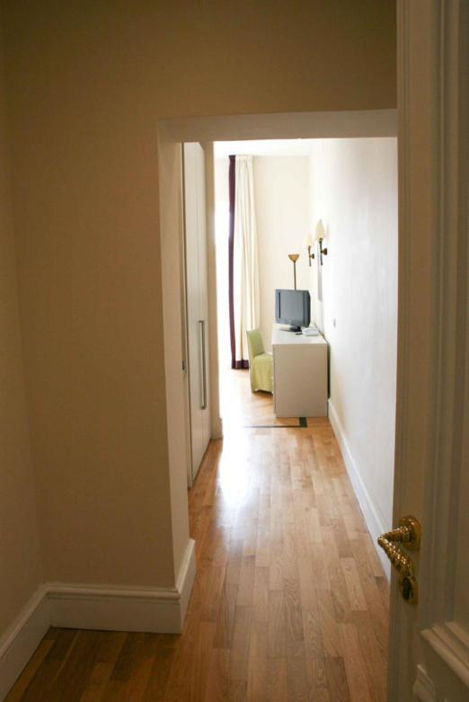 Residence Gli Angioini Srl Napoli Bagian luar foto